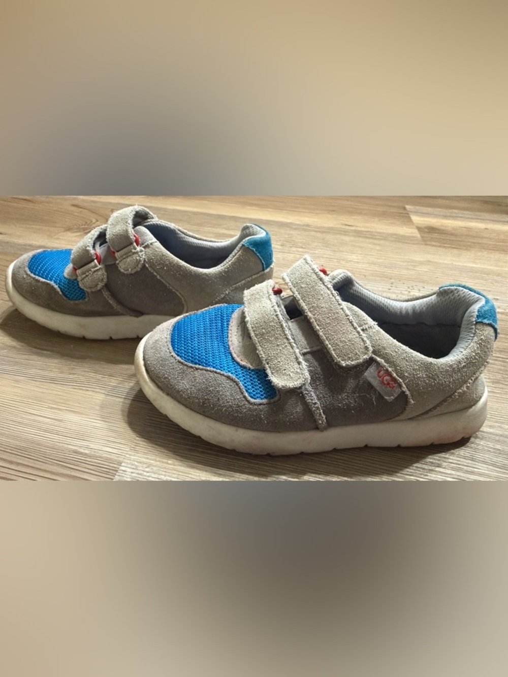 UGG T Tygo Kids Velcro shoes light weight size 11